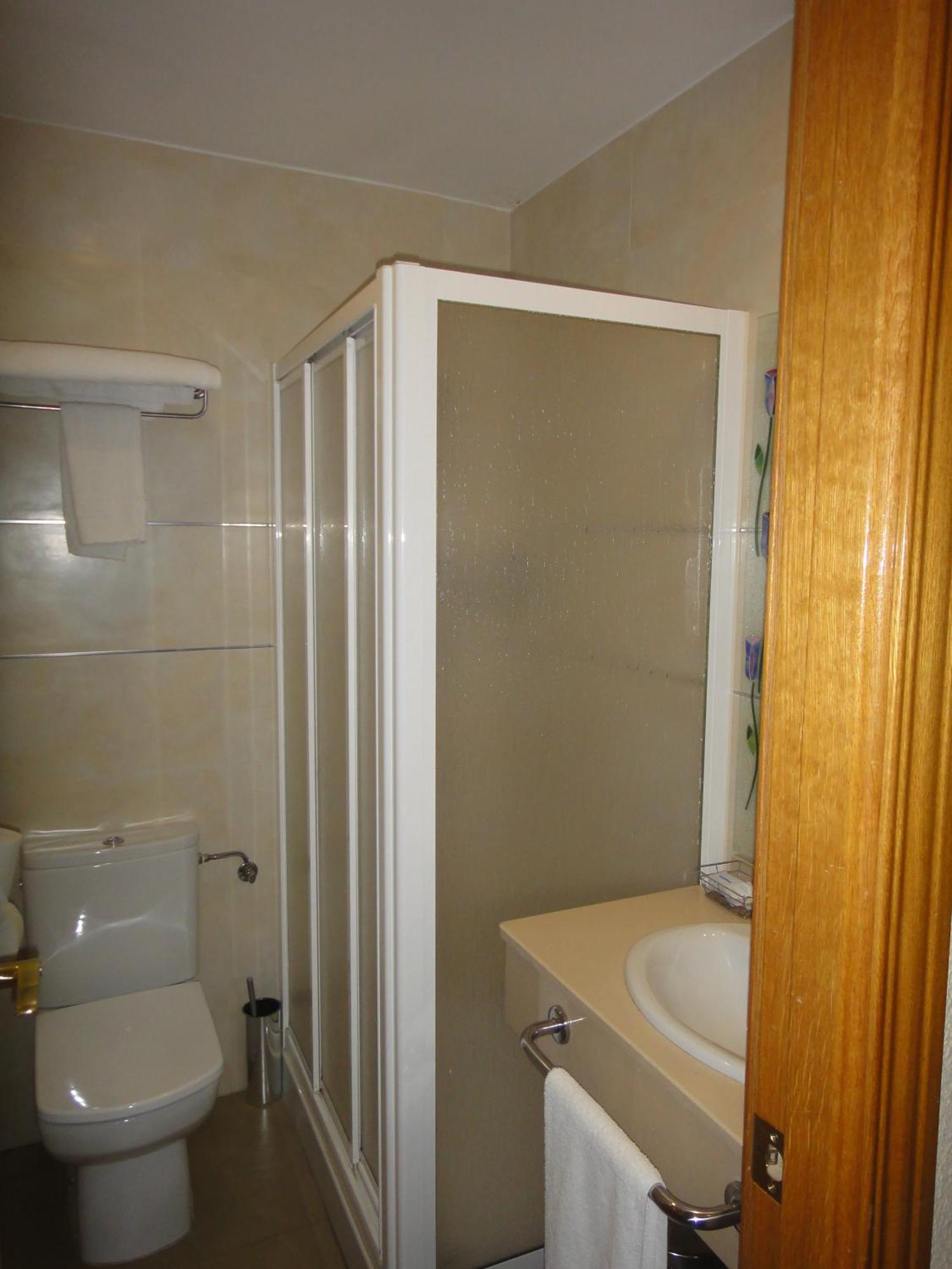 Hostal Real Пласенсія Екстер'єр фото
