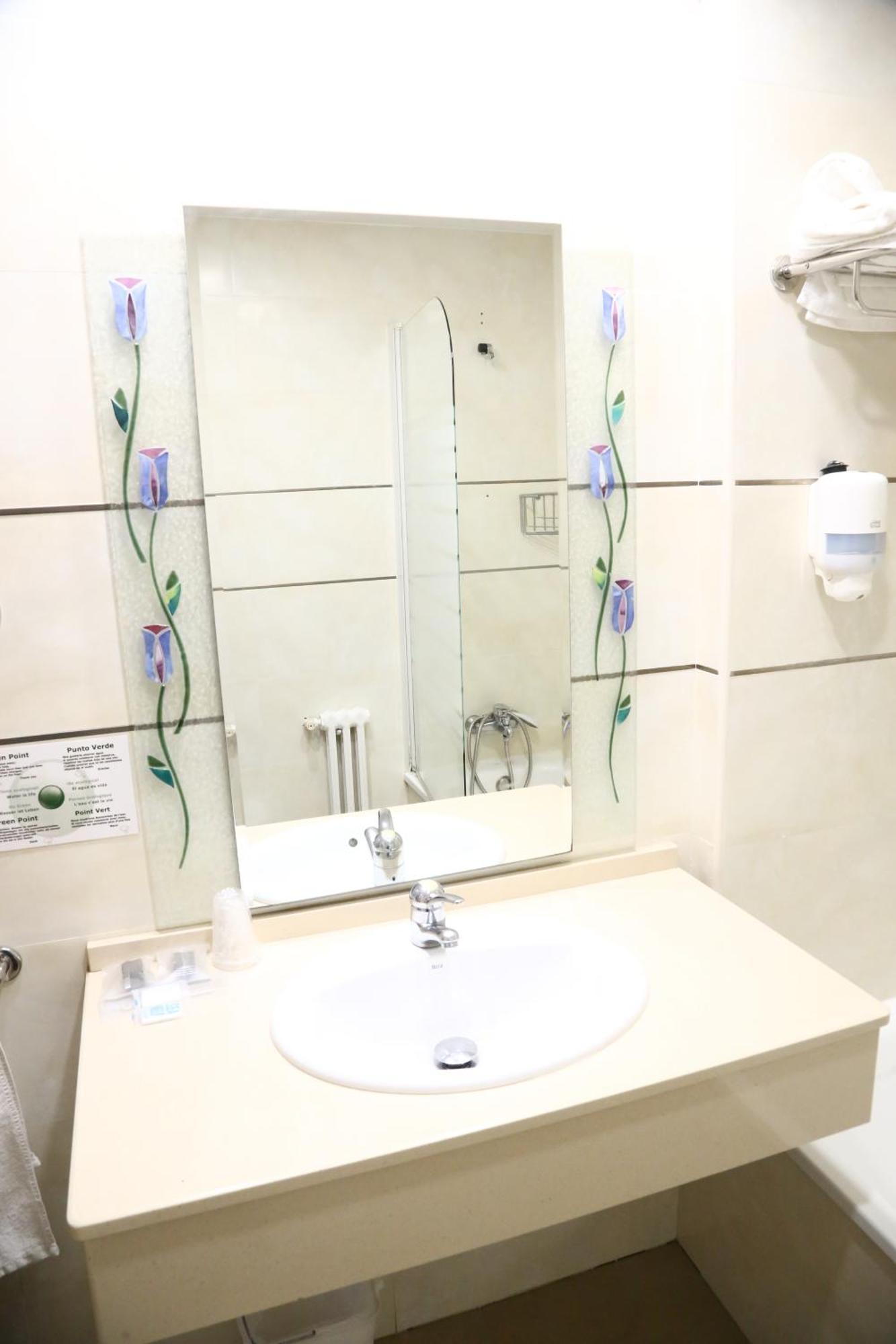 Hostal Real Пласенсія Екстер'єр фото
