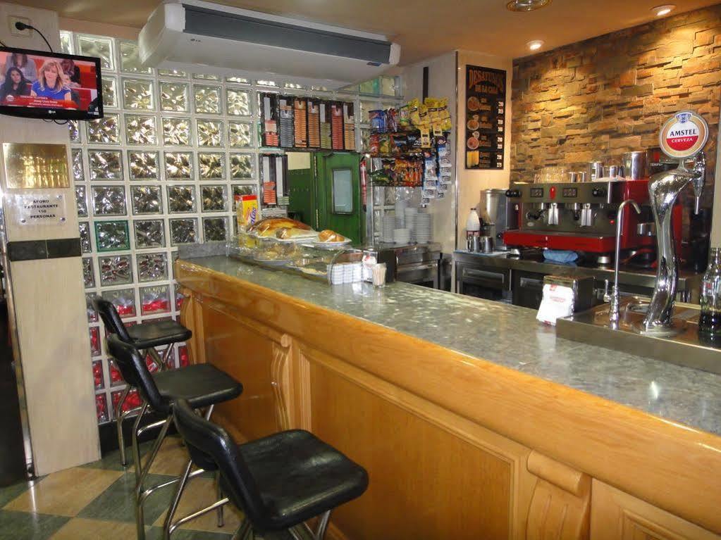 Hostal Real Пласенсія Екстер'єр фото